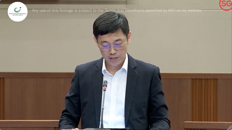 Cheng Hsing Yao giving a speech