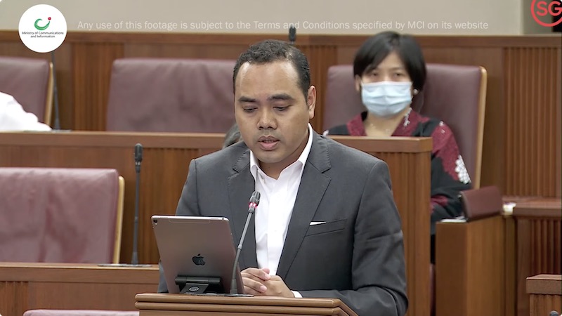 Zhulkarnain Rahim giving a speech